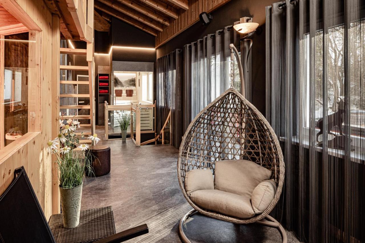 Boutique & Fashion Hotel Maciaconi - Gardenahotels Santa Cristina Val Gardena Exteriör bild